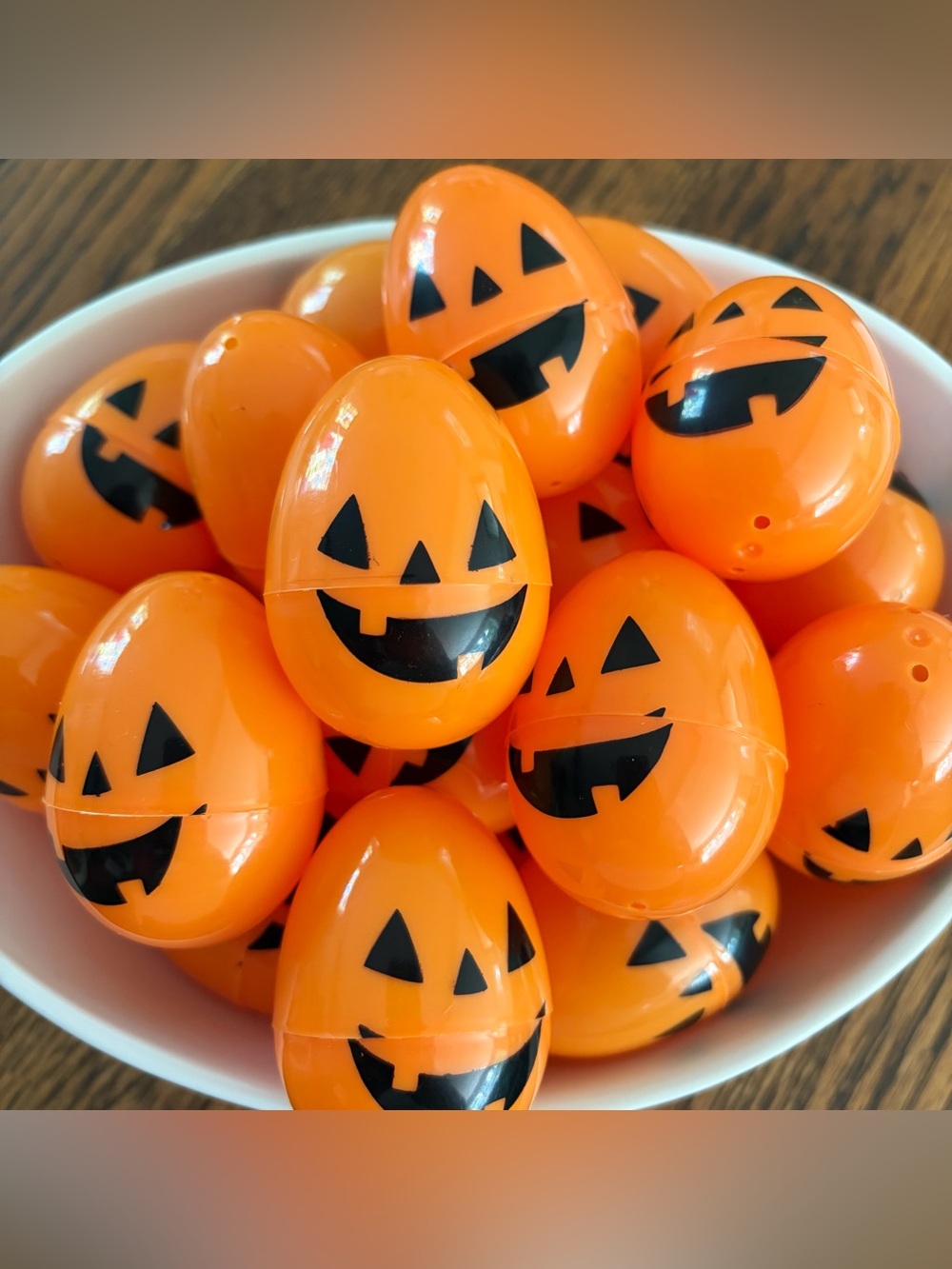 Kitschy Cute Halloween Orange Pumpkin Easter Eggs🎃❤️ - Picture 2 of 3